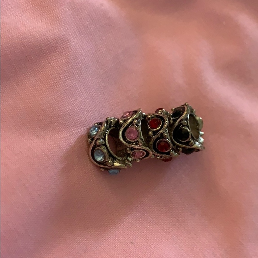 Bead spacers
